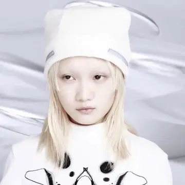 chloma 크로마 리플렉트 퍼리 캡 화이트