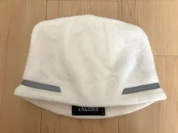 chloma 크로마 리플렉트 퍼리 캡 화이트