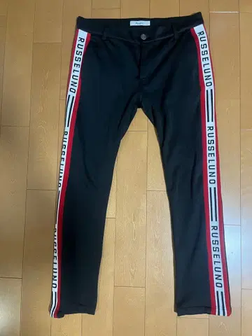 RUSSELUNO 블랙 팬츠 사이드 스트라이프 골프 팬츠