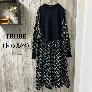 TRUBE (투르베)의 절개 롱 티셔츠 원피스 오샤레 가을/겨울