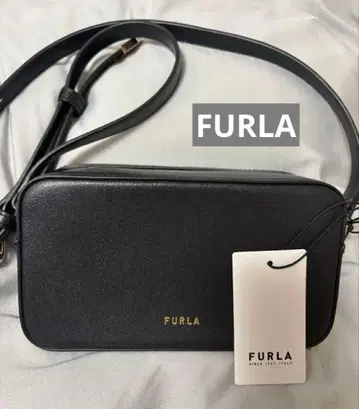 훌라 릴리 카메라백 크로스바디 택 포함