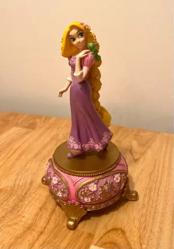라푼젤 오르골 피규어