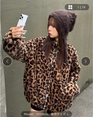 리버서블 레오파드 지퍼 자켓 CRAMMY L 사이즈 레오파드 무늬