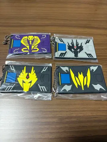 제일복권 가면라이더 류우키 러버 키링 세트