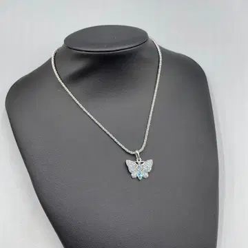 24 빈티지 스와로브스키 나비 모티브 실버 목걸이