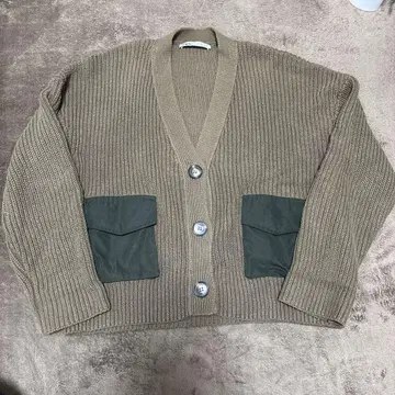 ZARA 카키 니트 가디건 M