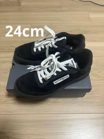 SixTONES 콜라보! Reebok 클럽 C 스니커즈 블랙