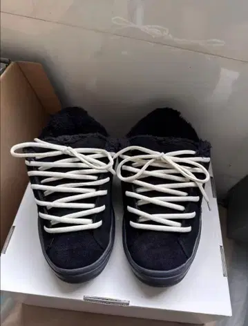 ERL SUEDE SKATE VAMPS 스니커즈