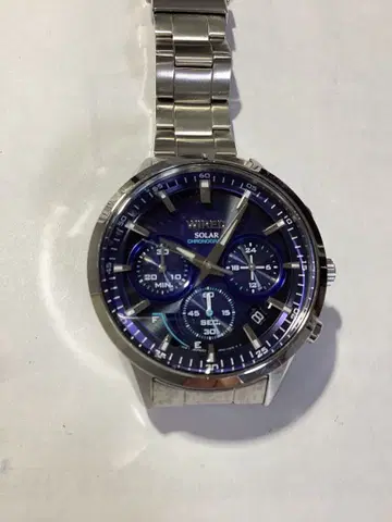 WIRED 솔라 손목시계 V142-KG20