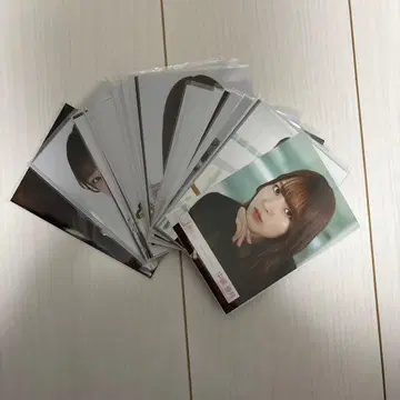 사쿠라자카46 3, 4기생 브로마이드 묶음 판매 1