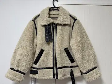 보아 자켓 사이즈 S 크림색