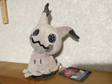 색이 다른 미미큐 봉제 인형