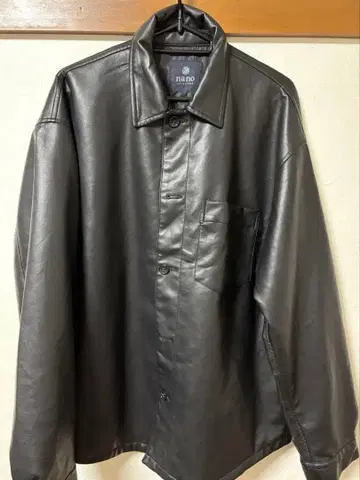 nano 블랙 가죽 셔츠