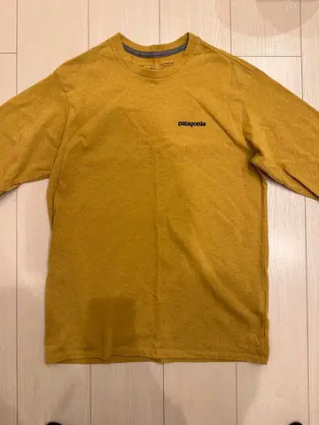 patagonia 머스타드 긴팔T셔츠 cds