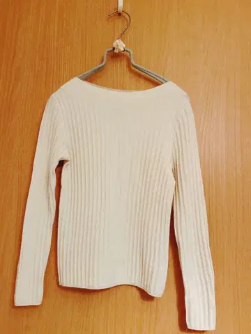 UNTITLED 아이보리 리브 긴팔 스웨터