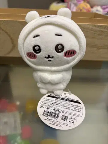 나가노 마켓 들고 있는 마스코트 나가노의 곰을 쓴 치이카와 (먼작귀)