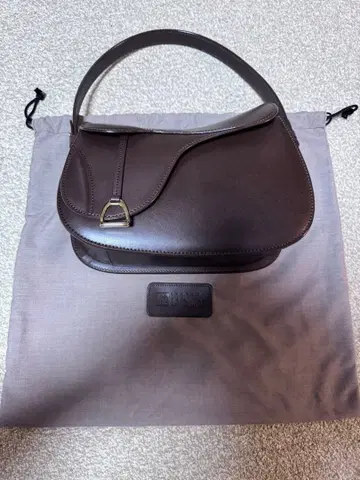 브라운 가죽 숄더백
