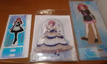 5등분의 신부 나카노 미쿠 아크릴 스탠드 3종 세트