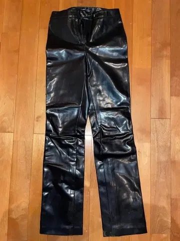 MAX&Co. 블랙 가죽풍 팬츠 사이즈 38