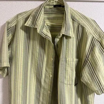 KAVU 반팔 그린 T셔츠 스트라이프 패턴