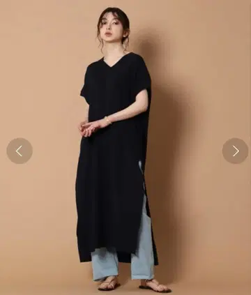 드레 스테리아 V넥 슬리브리스 니트 원피스 네이비 롱 기장