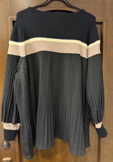 부즈루드 플리츠 디자인 튜닉 FREE 사이즈 블랙