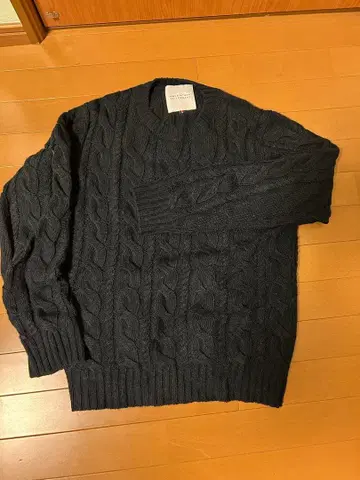 MACKINTOSH PHILOSOPHY 네이비 케이블 짜임 스웨터