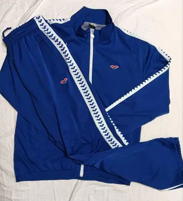 아레나 L 저리 상하의 세트