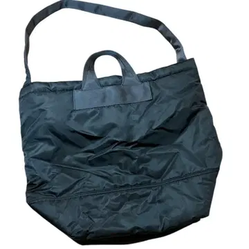 뷰티 앤 유스 나일론 토트백 그레이