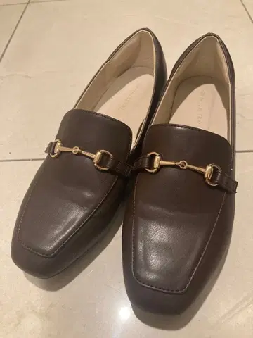 오리엔탈 트래픽 오리엔탈 트래픽 날 수 있는 펌프스