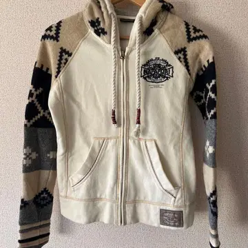 [ NAPAPIJRI ] 여성용 후드티 S 사이즈