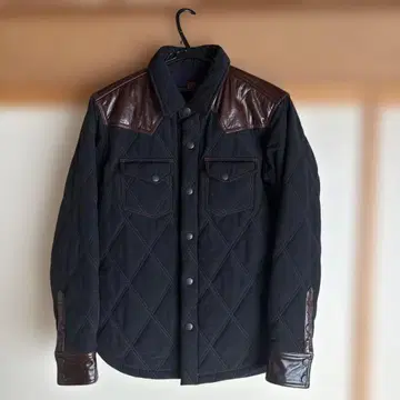 디럭스웨어 퀼팅 셔츠 아우터
