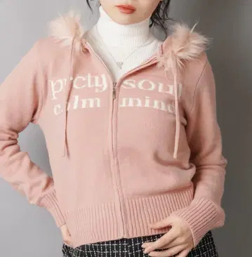 인조 모피 지퍼 니트 후드티 / 자카드 로고