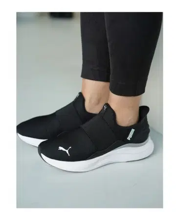 PUMA 슬립온 스니커즈 블랙
