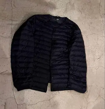 유니클로 울트라 라이트 다운 사이즈 L