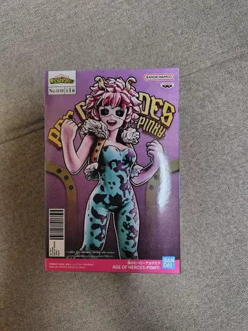 AGE OF HEROES -PINKY- 피규어