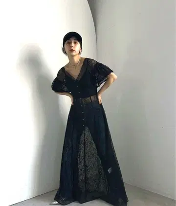 SCALLOP LACE EMPIRE DRESS AMERI