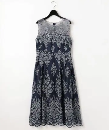 그레이스 콘티넨탈 라메 플라워 자수 드레스 34 레이스 포멀