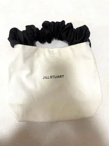 질 스튜어트 숄더백 화이트