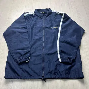 CRU 나일론 점퍼