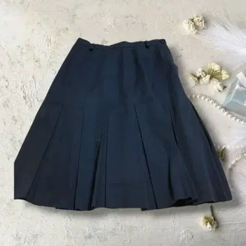 바츠 BA-TSU 다크 블루 플리츠 스커트