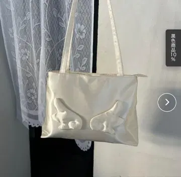 엔젤 모티브 새틴 숄더백