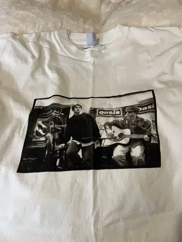 Oasis 티셔츠 M 사이즈 niko and -