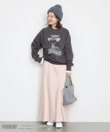 스누피 콜라보 맨투맨