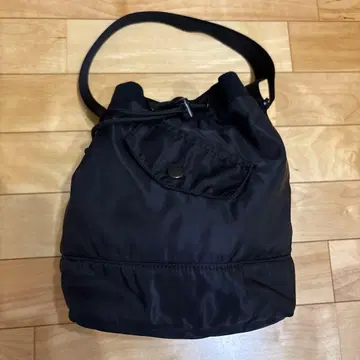 브리핑 TILT DRAWSTRING SHOULDER 블랙