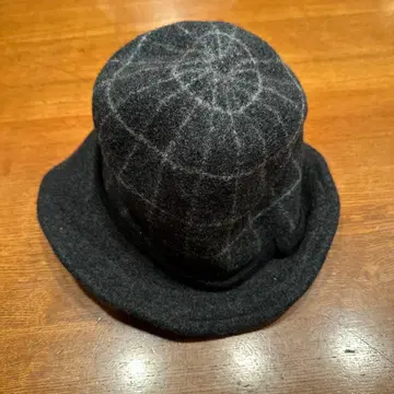 MACKINTOSH PHILOSOPHY 울 햇