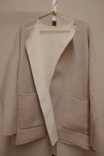 데미룩스 빔즈 크루넥 벨트 포함 리버 코트