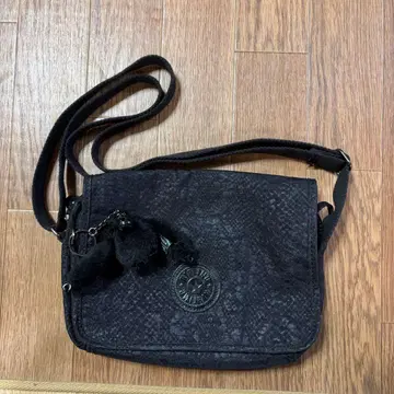 Kipling 블랙 숄더백