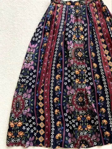 GRACE CONTINENTAL 스트라이프 플라워 개더 스커트