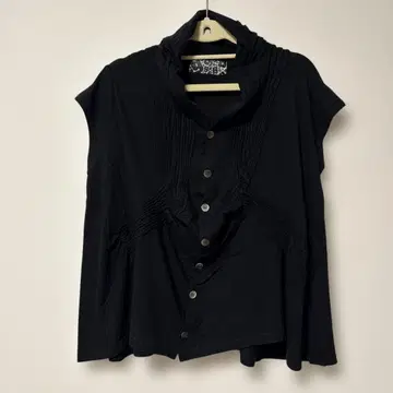 gg 블랙 반팔 상의 마키 히로시게 아틀리에